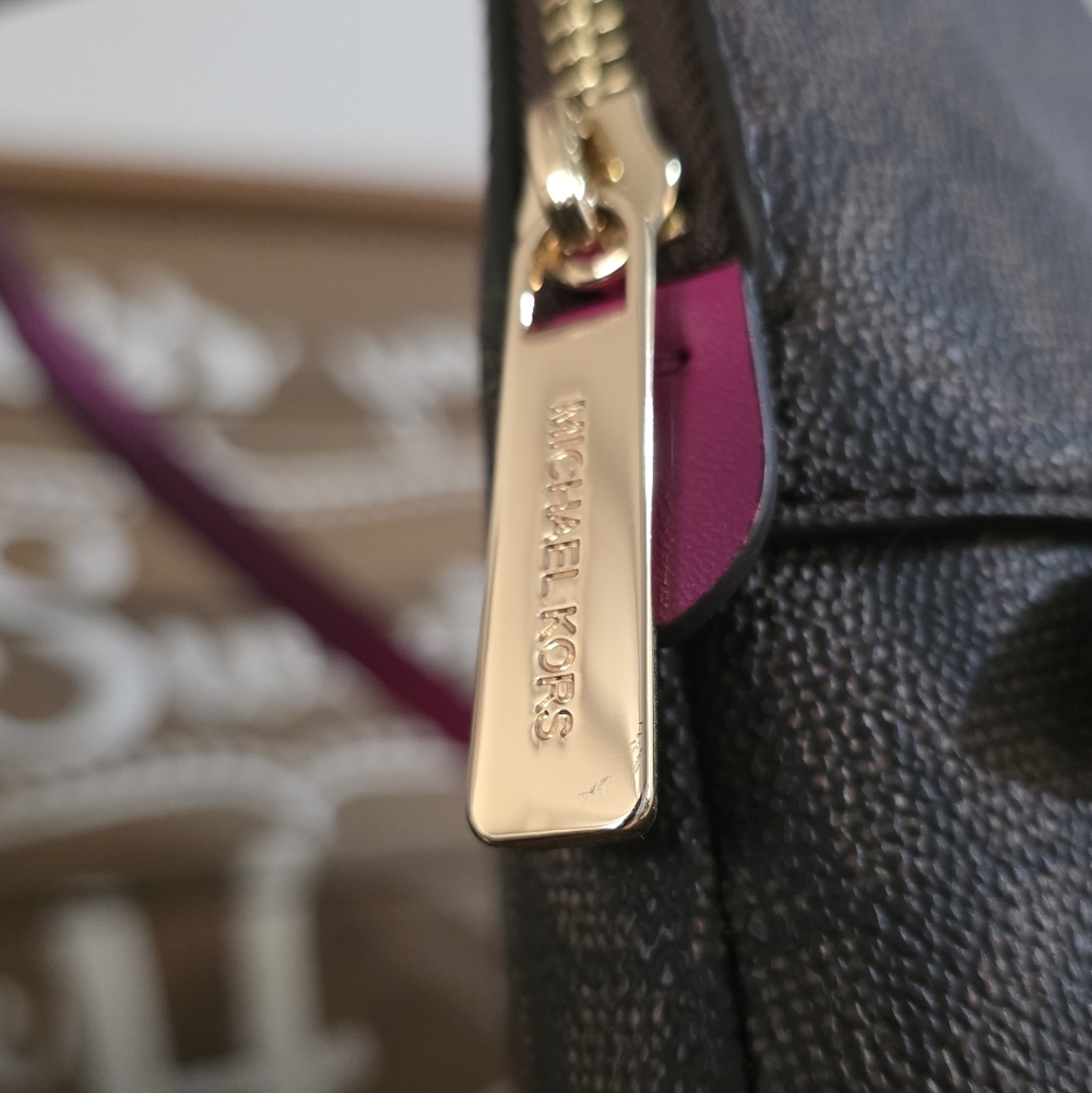 Michael Kors Dallas Medium Slim Backpack MK Signature - Picture 4 of 15